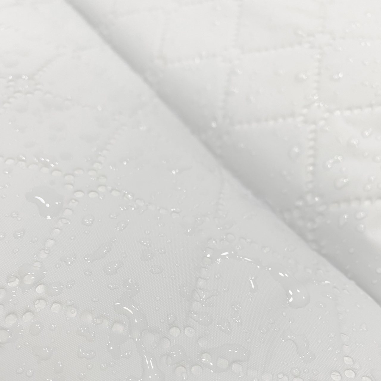 baby'ness Quilted Changing Mat — White — view 7